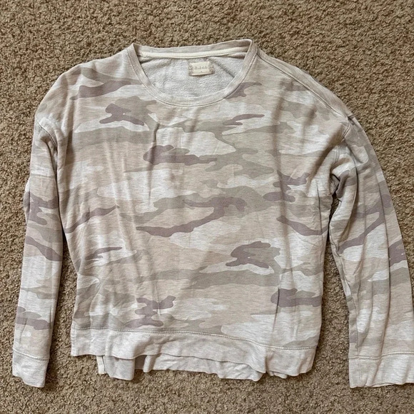 Altar’d State Sweatshirt - Picture 1 of 3